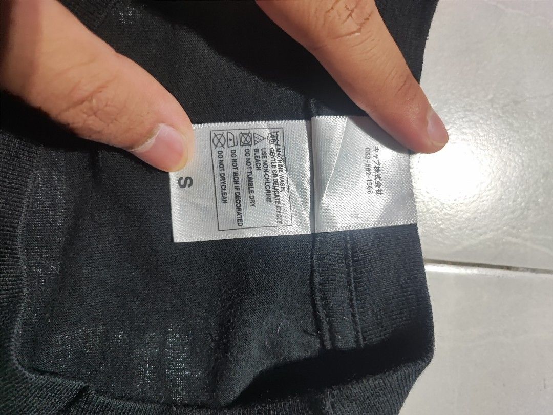 tshirt (Category: Tshirts & Polo Shirts) located in Melaka Tengah. Submitted by anaszx21 (Listing ID 1362171237, Image 3). Description: (inch) length - 24.5 chest - 20 shoulder - 16 sleeve - 6.5.