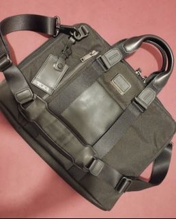 TUMI 名牌公事包62978590946179115