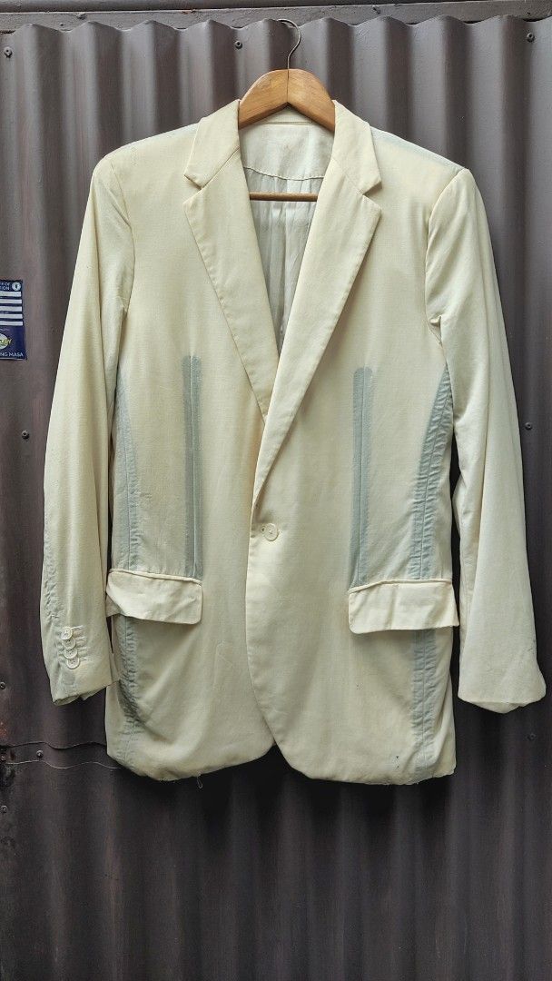 Vintage LV Cream Tailored Coat (Category: Coats, Jackets and Outerwear) located in Quezon City. Submitted by brandooon13 (Listing ID 1362205875, Image 1). Description: LV Cream Tailored Coat See pictures for issues - Small pinholes - Stains & slight yellowing W - 19 Pit to Pit / 17 Shoulder to Shoulder L - 28 Shoulder to Bottom / 30 Neck to Bottom Goods to sa mga 5'10-6 footer slim-built 2OOO only nego 📍 QC Area.