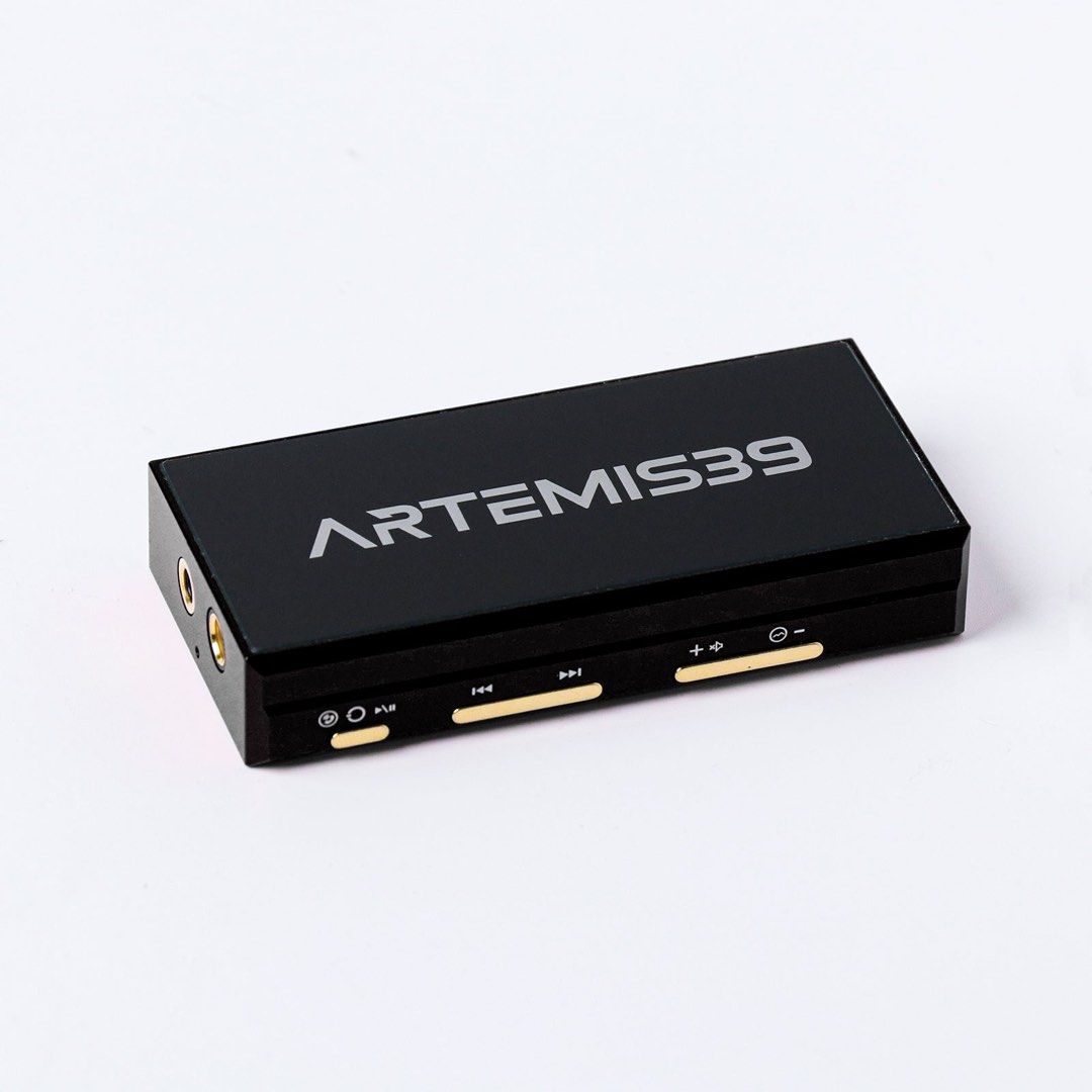 7HZ Artemis39 (Artemis 39) HI-RES Bluetooth Digital Audio DAC/AMP - Local Warranty (Category: Other Audio Equipment) located in Singapore. Submitted by easonmusic7 (Listing ID 1362397749, Image 3). Description: Brand New 1 Year Warranry Compact and Durable Metal Casing ES9039Q2M DAC for Superior Sound Quality Long-Lasting 1100mAh Battery Versatile 3.5mm Single-Ended and 4.4mm Balanced Dual Outputs High-Quality Bluetooth Functionality Built-In Mic