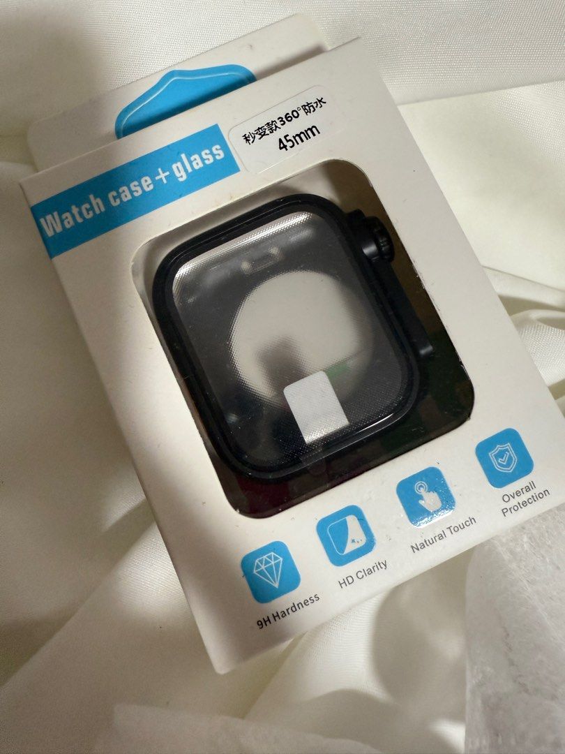 Apple Watch Case with protector 45mm (Category: Wearables & Smart Watches) located in Singapore. Submitted by chong1chong (Listing ID 1362451487, Image 1). Description: .