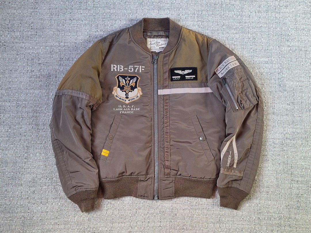 AVIREX / Reflectorized Bomber Jacket ( Authentic ) (Category: Coats, Jackets and Outerwear) located in Cebu City. Submitted by thehiddengemsbykid (Listing ID 1362398511, Image 1). Description: AVIREX Reflectorized Bomber Jacket Size : Medium Width - 20.5 Length - 24.5 Verygood Condition No issues 3,000 + Sf Thank you..