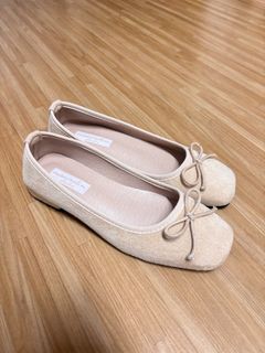 (Category: ) located in . Submitted by elainewenxi (Listing ID 1362412008, Image 1). Description: .