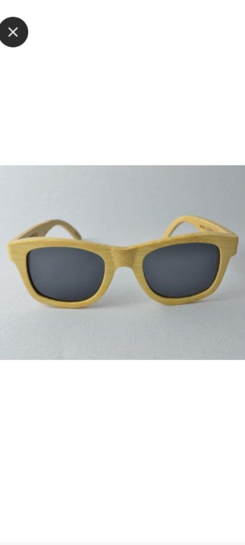 Bamboo Polarized Sunglasses Wayfarer (Category: Sunglasses & Eyewear) located in Makati City. Submitted by path.walker (Listing ID 1362334211, Image 1). Description: .