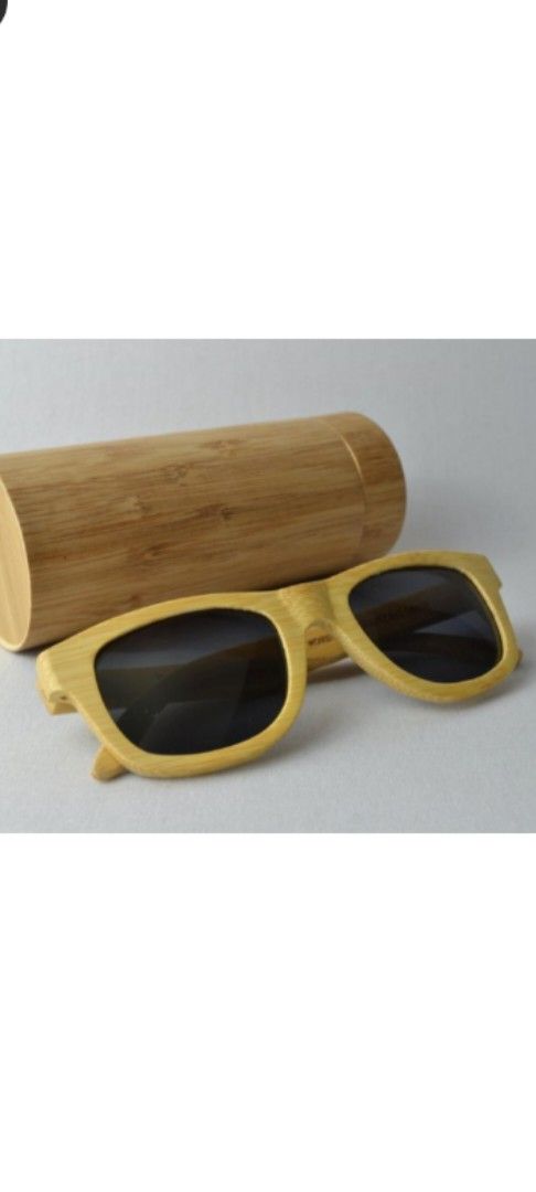 Bamboo Polarized Sunglasses Wayfarer (Category: Sunglasses & Eyewear) located in Makati City. Submitted by path.walker (Listing ID 1362334211, Image 3). Description: .