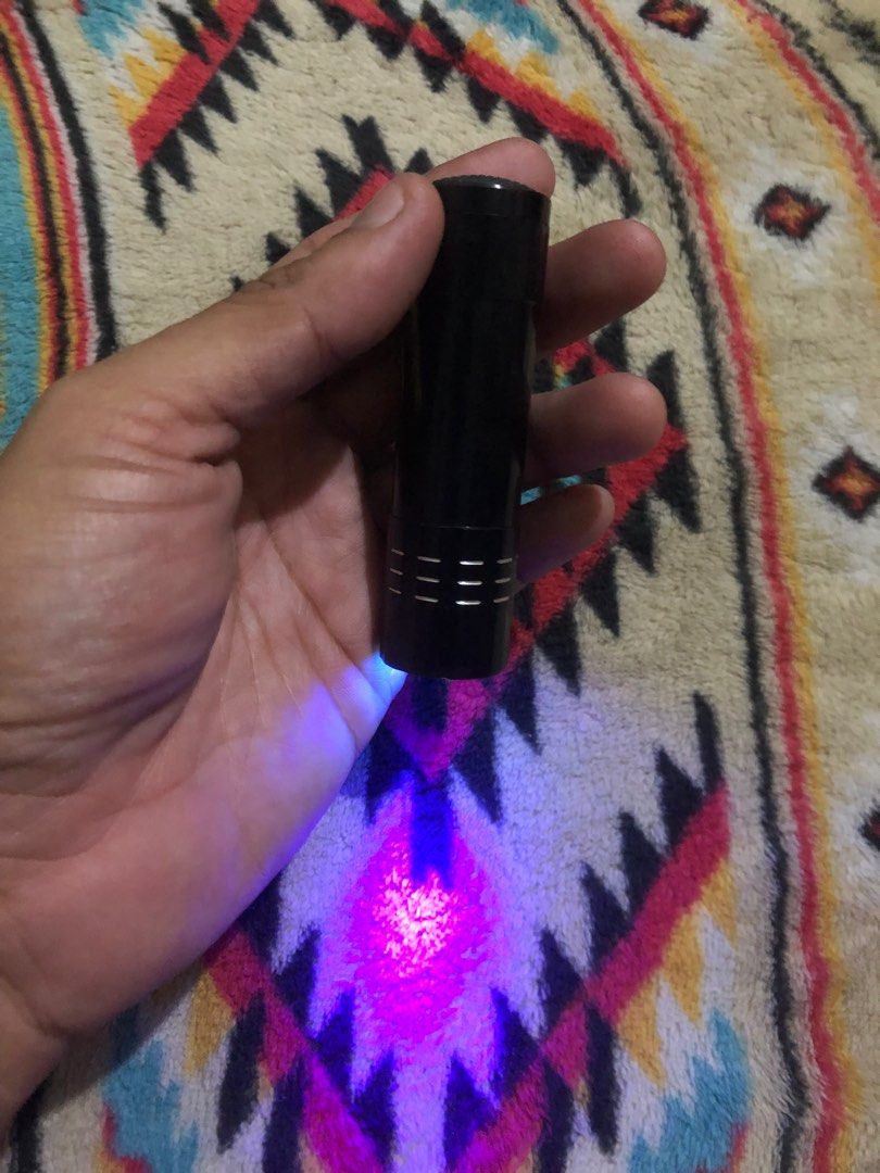 Black light portable flash light (Category: Lighting & Studio Equipment) located in Quezon City. Submitted by markgolveo (Listing ID 1362379001, Image 1). Description: Black light portable flash light.