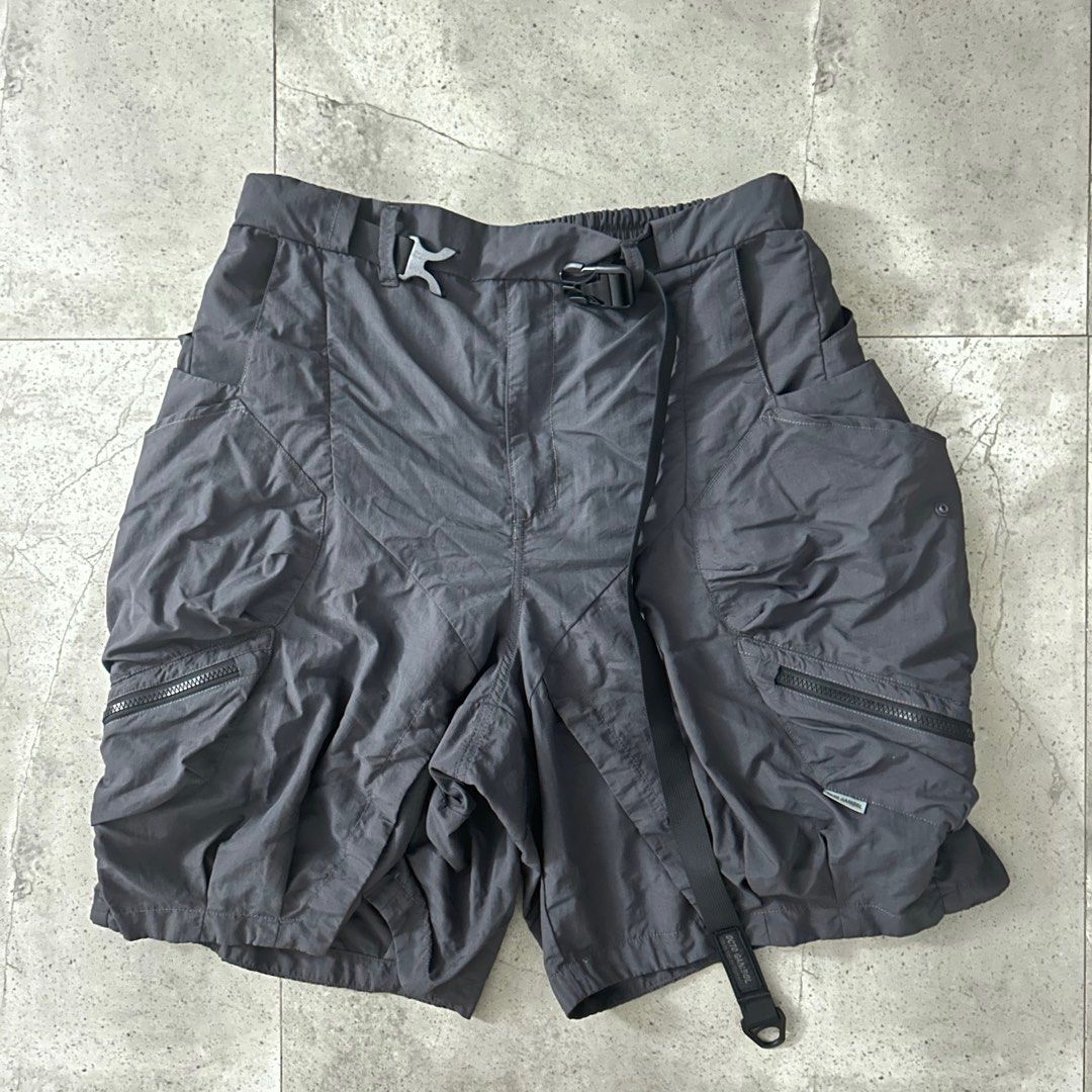 Black Wide Utility Tactical Shorts (Category: Shorts) located in Pasig City. Submitted by deteriortdmaterial (Listing ID 1362470960, Image 1). Description: Black Wide Utility Tactical Shorts Waist: 28-34 inches Rise: 15 inches Length: 23.5 inches Hem: 14 inches Price: 1700 + sf DM FOR PURCHASE.