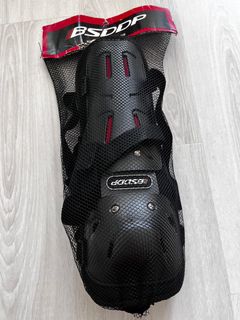 (Category: ) located in . Submitted by shoplikeastar (Listing ID 1362473384, Image 1). Description: .