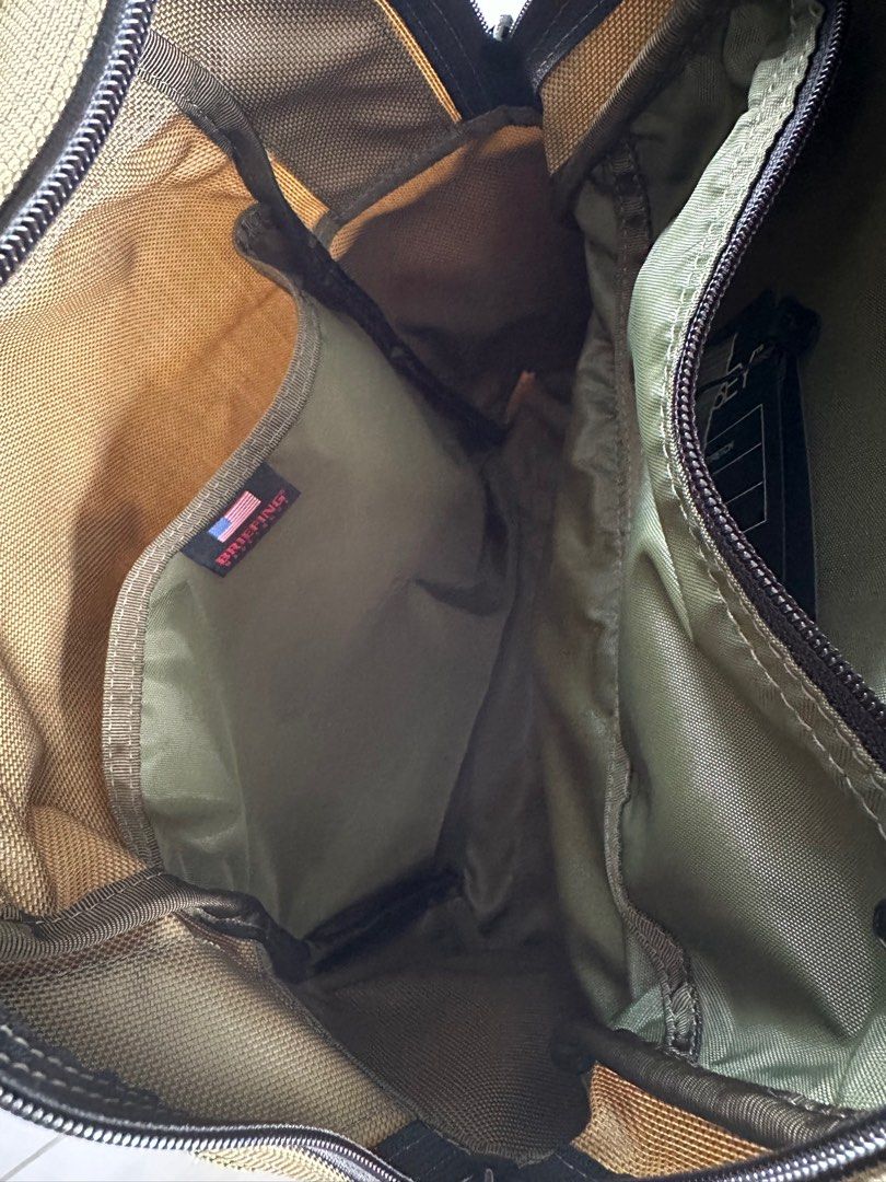BRIEFING ATTACK PACK (Category: Backpacks) located in Singapore. Submitted by cubscoutie (Listing ID 1362308317, Image 3). Description: BRIEFING ATTACK PACK backpack BRF136219 Khaki.
