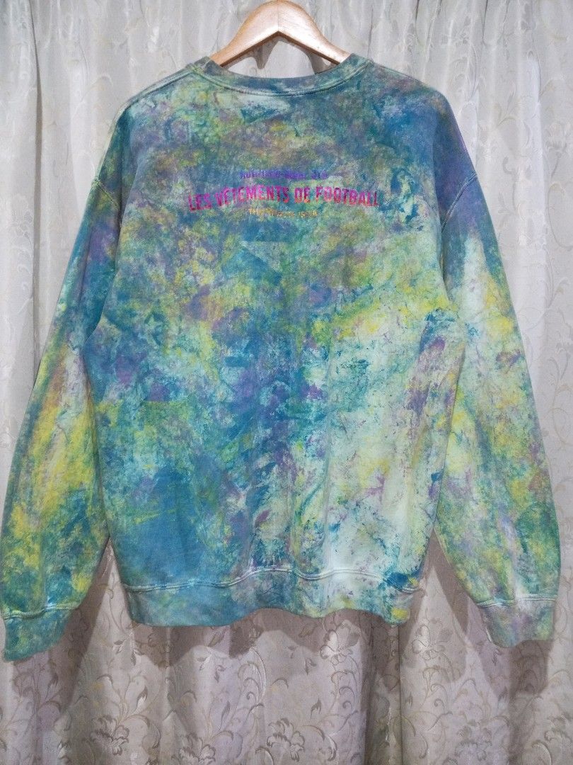 Cdg comme des goal jacket (Category: Coats, Jackets and Outerwear) located in Iligan City. Submitted by goldielooks143 (Listing ID 1362421220, Image 3). Description: les vetements des football bootleg cdg jacket. size large on tag, actual dimes 23" width x 28" length. excellent condition..
