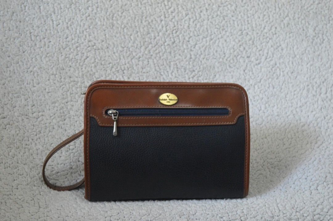 Clutch Bag For Men (Category: Luxury Bags & Wallets) located in Las Pinas. Submitted by flyhigh23 (Listing ID 1362346050, Image 2). Description: Rudolph Valentino Clutch Bag.