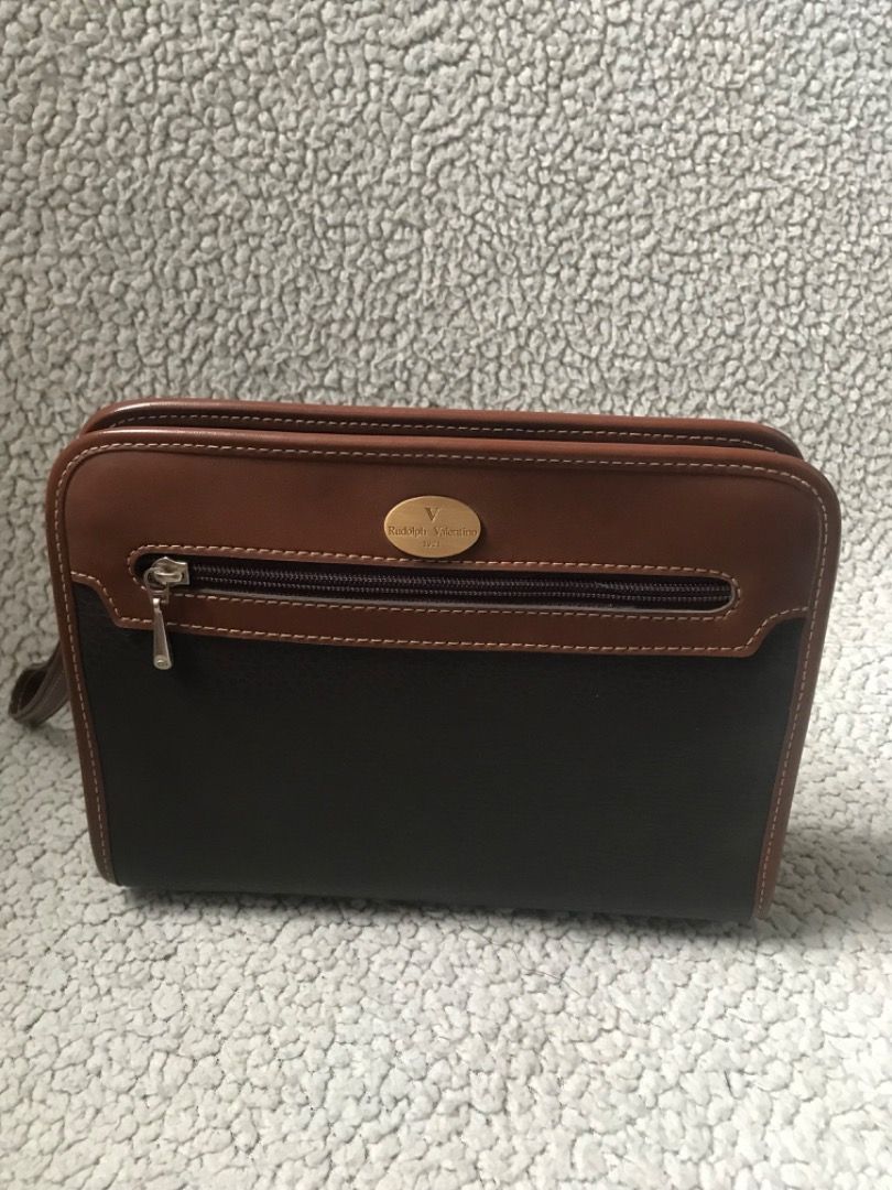 Clutch Bag For Men (Category: Luxury Bags & Wallets) located in Las Pinas. Submitted by flyhigh23 (Listing ID 1362346050, Image 1). Description: Rudolph Valentino Clutch Bag.