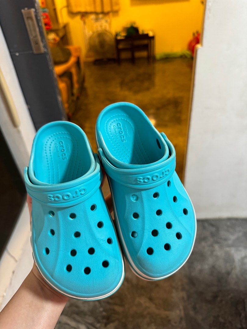 Crocs Kids (Category: Babies & Kids Fashion) located in Manila. Submitted by jam96 (Listing ID 1362453608, Image 2). Description: Crocs Size C14.