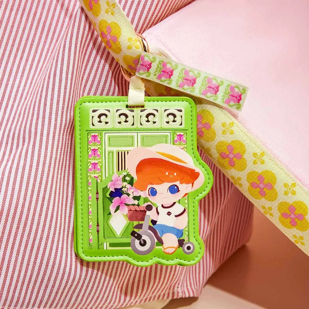 DIMOO TAP TAP Mirror Pendant, Hobbies & Toys, Memorabilia ...