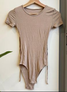 (Category: ) located in . Submitted by themimiscloset (Listing ID 1362401276, Image 1). Description: .