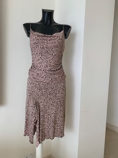 （分類：）位於 。 由 declutter-queen 提交（商品編號 1362391944，圖片 1）。簡介： 。