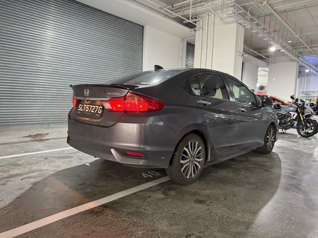 Honda city 1.5 (Category: Car Rental) located in Singapore. Submitted by HarrAutomotiveSg (Listing ID 1360133477, Image 3). Description: 🔥 Low Deposit 🔥 🔥 Excess Waiver 🔥 🔥 24/7 breakdown support 🔥 🔥 Drive to Malaysia 🔥 Honda city for hire! Daily - $55 Weekly - $375 Monthly - $1600 Hari Raya PROMO AWAITS YOU! Pm for me information 🔥 🔥 🔥 .