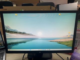 Final Clearance - Hp Computer Monitor / HP 24" Computer Mon64191256640131110