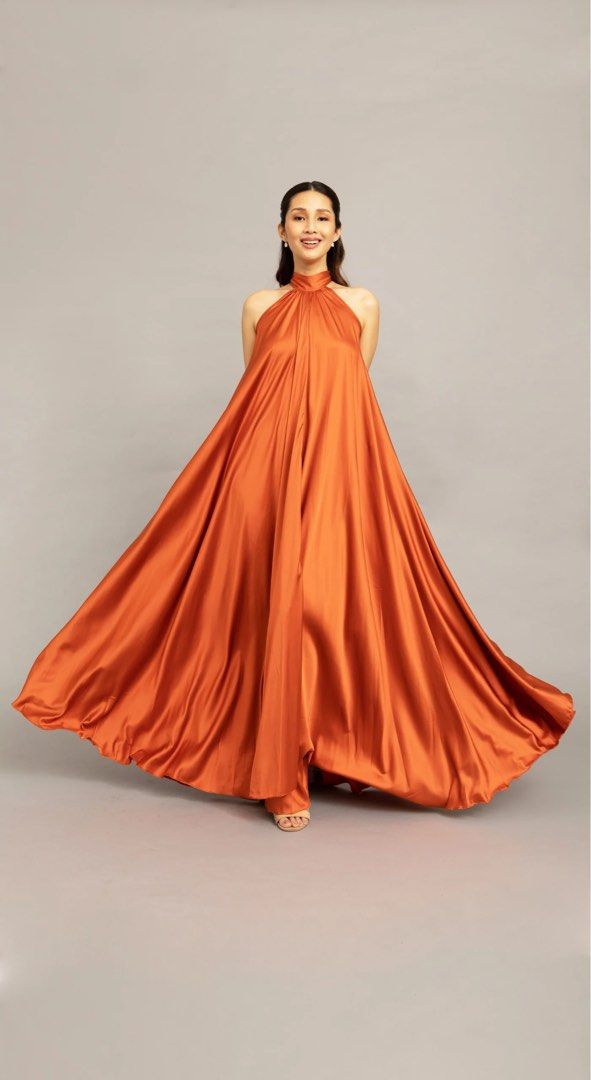 Karimadon Erica Gown (Category: Evening dresses & gowns) located in Pasig City. Submitted by sagefields (Listing ID 1362385283, Image 2). Description: Free size. Color: Burgundy/Marsala/Wine Bought for P6999 (5th photo) Used once only for prenup shoot (6th photo) Halter silk satin formal gown with sash (removable) 🏷️ burgundy, maroon, wine, photoshoot, engagement, wedding, satin gown, silk, classy gown, sophisticated, evening gown, not zoo label