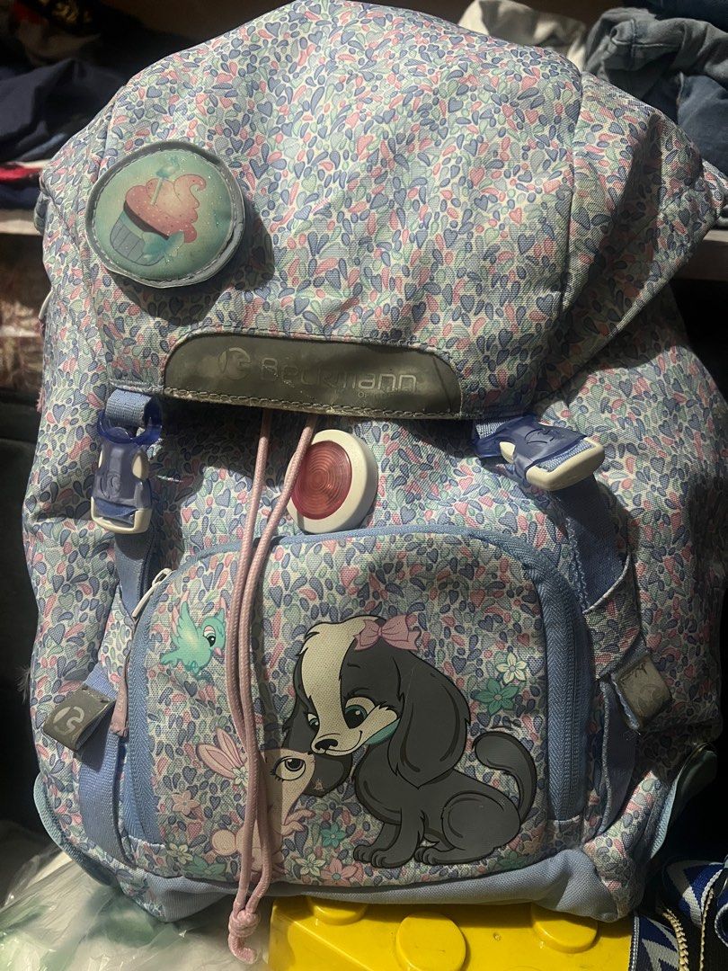 Kid's backpack (Category: Backpacks) located in San Mateo. Submitted by junked (Listing ID 1362388924, Image 1). Description: Imported bag. Super cute. Malaki din sha. Ideal for school. .