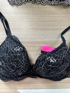 (Category: ) located in . Submitted by allneedstogocheap (Listing ID 1362351014, Image 1). Description: .