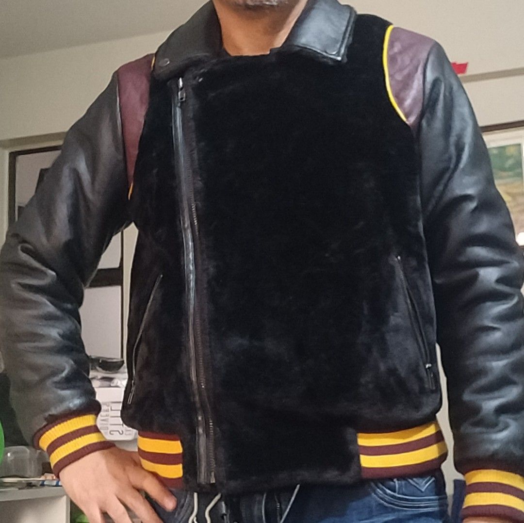 Leather Bomber Jacket (Category: Coats, Jackets and Outerwear) located in Pasig City. Submitted by edrell (Listing ID 1362468758, Image 2). Description: Length - 22inch Width - 20inch with some deterioration in brown leather..