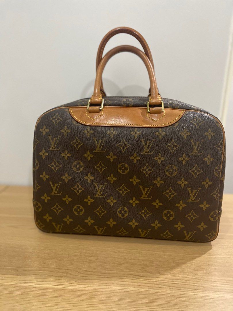 Louis Vuitton Monogram Deauville Bag (Category: Luxury Bags & Wallets) located in Makati City. Submitted by triftedandbranded (Listing ID 1362417181, Image 3). Description: Louis Vuitton Monogram Deauville Bag - Brown Slightly used with light scratches, but still in beautiful condition. Clean inside and out—classic elegance with timeless LV charm.