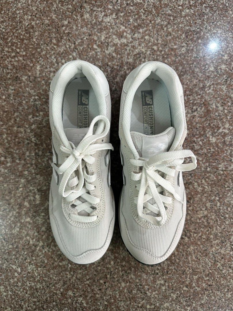 New Balance 515 (Category: Sneakers) located in Manila. Submitted by _essentials_ (Listing ID 1362318417, Image 3). Description: .