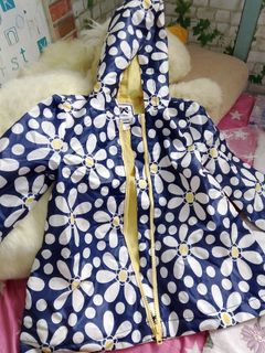 (Category: ) located in . Submitted by closet_box (Listing ID 1362409325, Image 1). Description: .