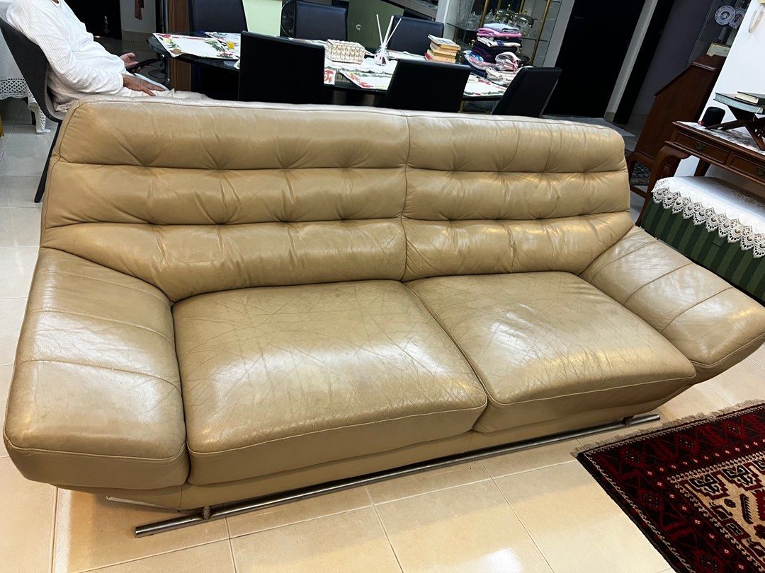 rozel sofas (Category: Sofas) located in Kuala Lumpur. Submitted by dasyur (Listing ID 1362439215, Image 3). Description: want letgo sofa brand rozel. condition 8/10 age of the item is 10 year with minor cut - 1 seater sofa - 2 seater sofa (minor defect) - 4 or 3 seater (long) price can nego .
