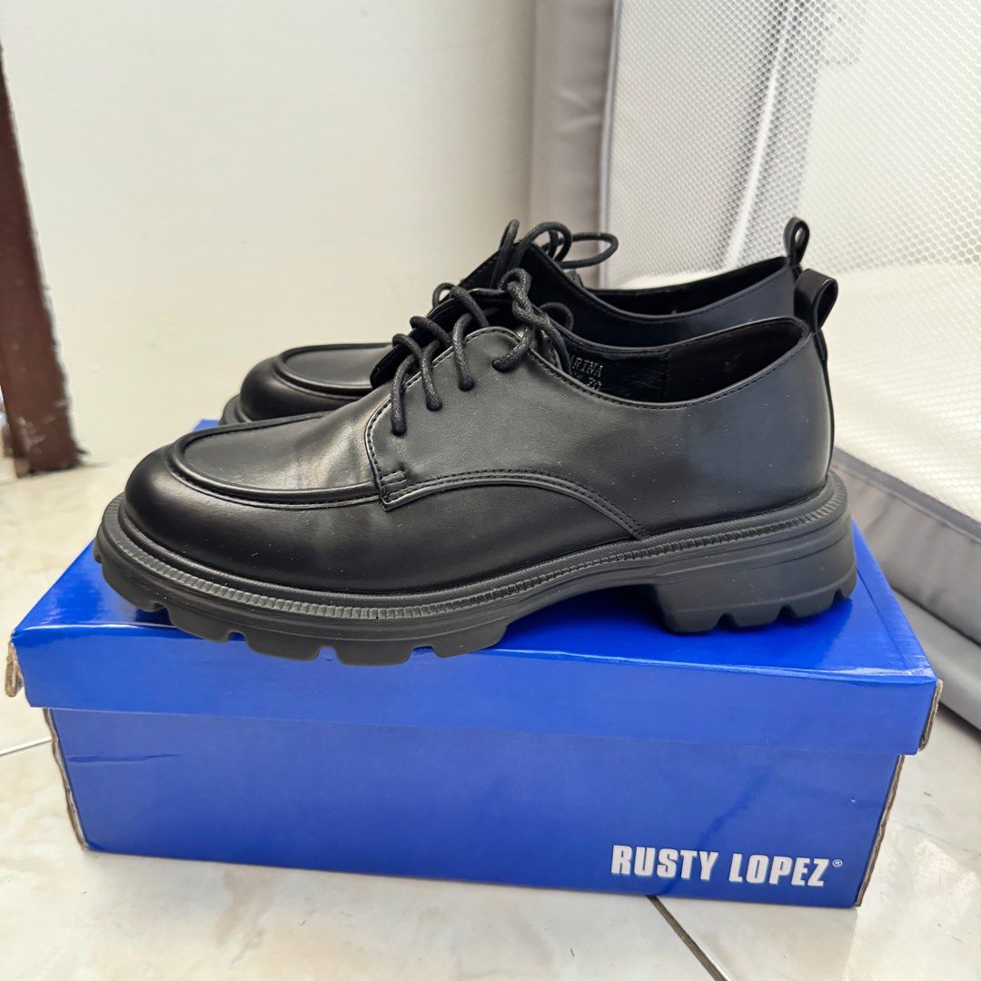 Rusty Lopez Marina Boots (Category: Boots) located in Pasig City. Submitted by amdlt (Listing ID 1362328721, Image 2). Description: Good as new Used once.