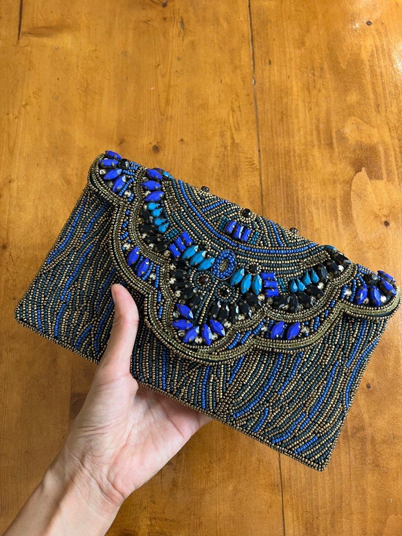 Sfera purse (Category: Purses & Pouches) located in San Juan, La Union. Submitted by summer_declutter (Listing ID 1362374261, Image 1). Description: Never used. Just stored. .