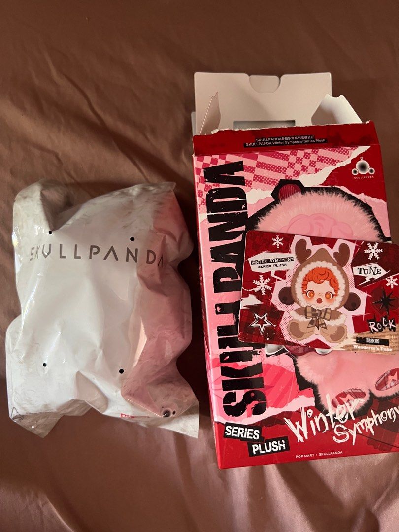Skullpanda Winter Series Wanderer Tune+Board (Category: Designer & Blind Box Toys) located in Mexico. Submitted by jvsss13 (Listing ID 1362352837, Image 1). Description: Sealed foil. Blind box. I’m expecting to get Partita or Rhapsody. Authentic from Popmart. Swap to Partita or Rhapsody but Magnetic board not included. 1500 plus the Skullpanda magnetic boad..