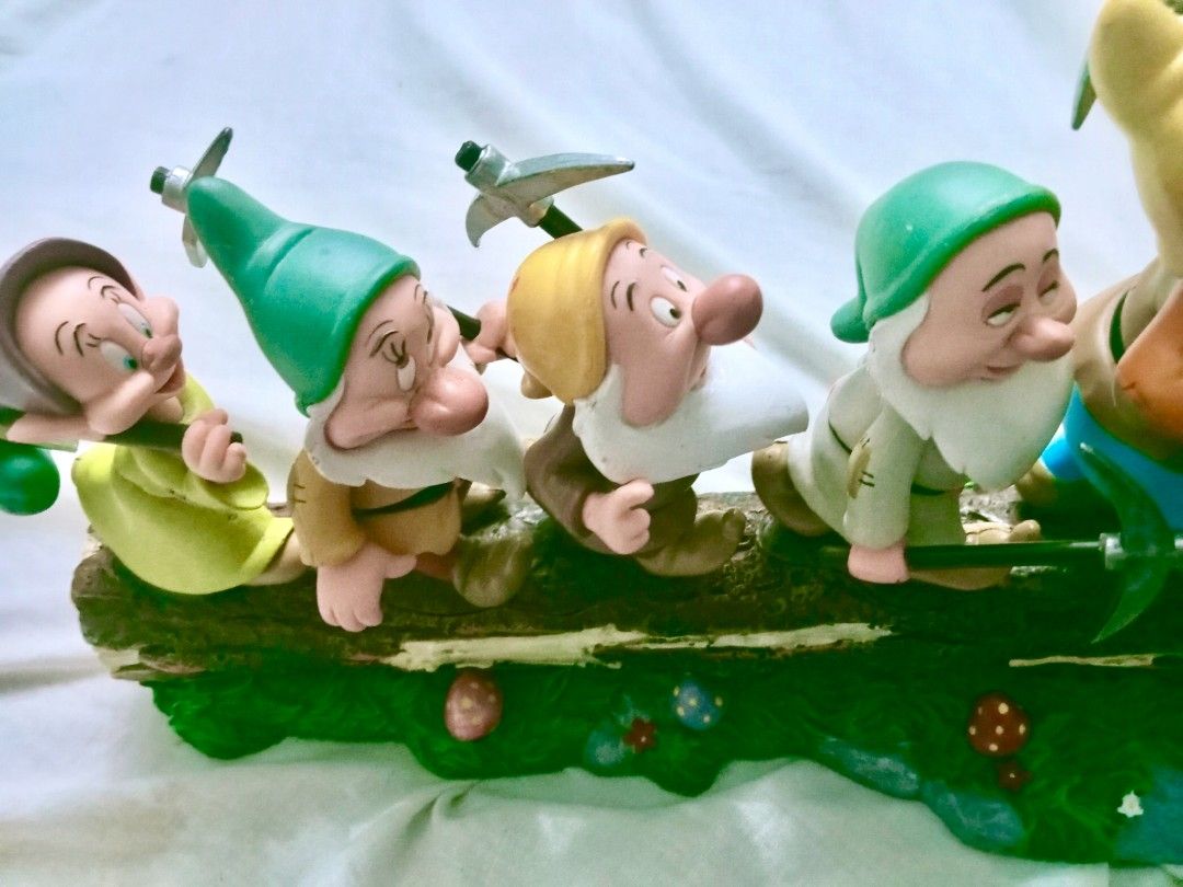 Snow White and the seven dwarfs d (Category: Figurines & Statues) located in Quezon City. Submitted by gonocampoart (Listing ID 1362475124, Image 3). Description: 4 inches tall plus additional for the base Heavy made out from resin and vinyl.