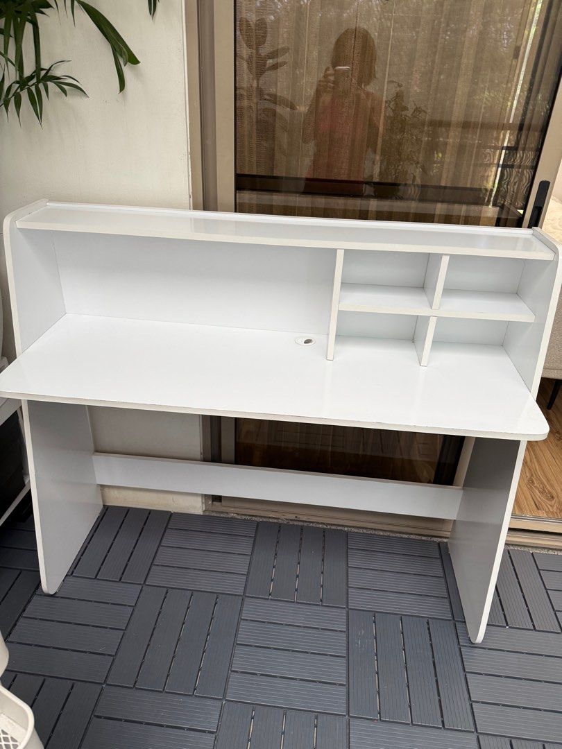 study table (Category: Tables & Sets) located in Manila. Submitted by mcp3493 (Listing ID 1358906199, Image 2). Description: .