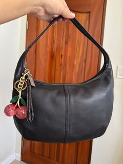 Vintage Ergo Hobo Bag in Black❤️