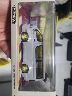 (Category: ) located in . Submitted by akai.electrify (Listing ID 1362649592, Image 1). Description: .