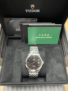 （分類：）位於 。 由 skyingwatch 提交（商品編號 1362552450，圖片 1）。簡介： 。