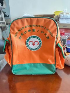 （分類：）位於 。 由 kakaofriend 提交（商品編號 1362552756，圖片 1）。簡介： 。