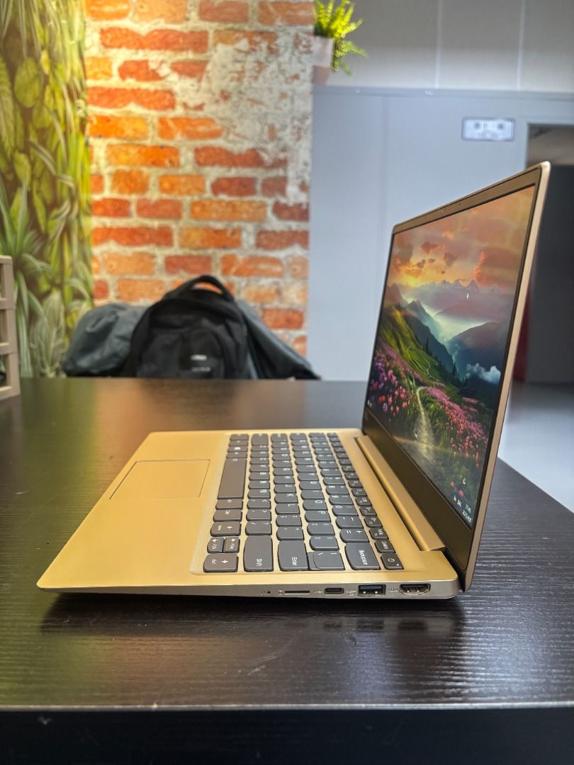 [輕薄] Lenovo 7000 13 (8代4核 i5 / 13.3