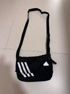 (Category: ) located in . Submitted by affordablethrift (Listing ID 1362630738, Image 1). Description: .
