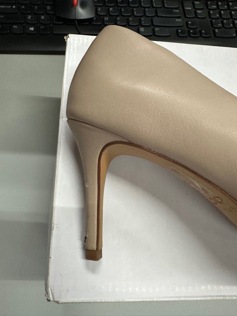 Aldo Sereniti nude heels (Category: Heels) located in Quezon City. Submitted by declutterbaby05 (Listing ID 1362510372, Image 2). Description: ***negotiable price comfy nude pumps heel height: 3.5cm size 8 issue: the minor scratch lang sa isang heel, as seen sa picture insole is in good condition. nilagyan ko lang ng rubber dati sa may toe part kaya parang may sticker na residue ☺️ .