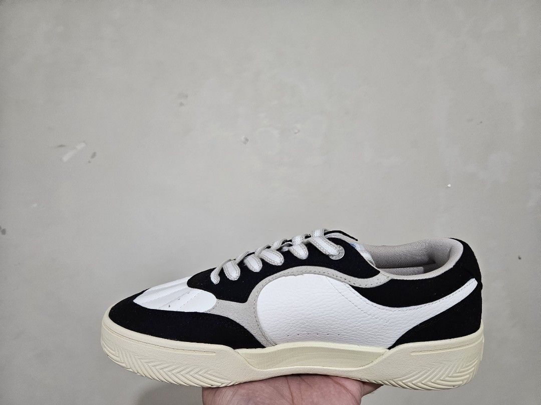 Anta Kai Hela Tribe US 10 (Category: Sneakers) located in Rodriguez. Submitted by dewamns (Listing ID 1362574221, Image 2). Description: brand new authentic!.