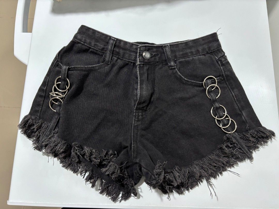 black denim shorts (Category: Shorts) located in Quezon City. Submitted by randomcatvideo (Listing ID 1362577311, Image 1). Description: 30+sf non stretch flat measurements: waist: 12.5" thigh: 11.3" rise: 9.6" length: 10".
