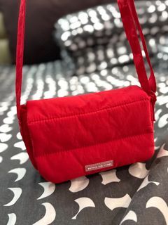 BTV pocket poofy bag