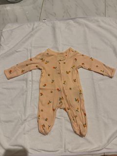 (Category: ) located in . Submitted by hello8713 (Listing ID 1362619598, Image 1). Description: .