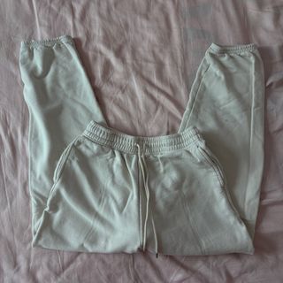 (Category: ) located in . Submitted by heartchiiko (Listing ID 1362541249, Image 1). Description: .