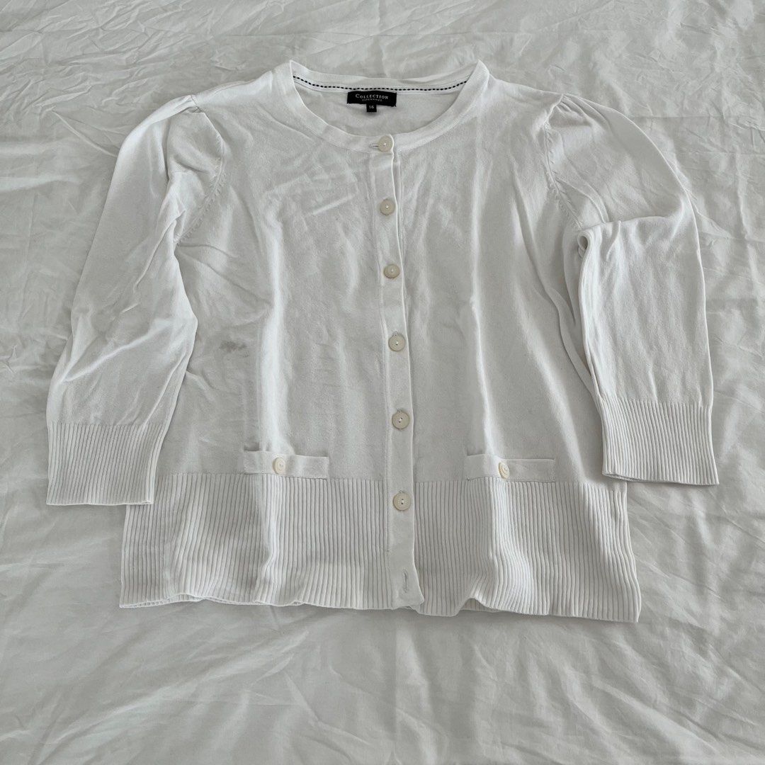 DEBENHAMS DUBAI White Blouse (Category: Blouses) located in Muntinlupa City. Submitted by prelovedby.maria (Listing ID 1362485393, Image 1). Description: Pre-loved item! *slight stain left front area, barely noticeable rfs: decluttering payment via: Gcash/ Maya .