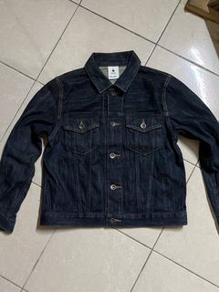 (Category: ) located in . Submitted by ayipthrift (Listing ID 1362639821, Image 1). Description: .
