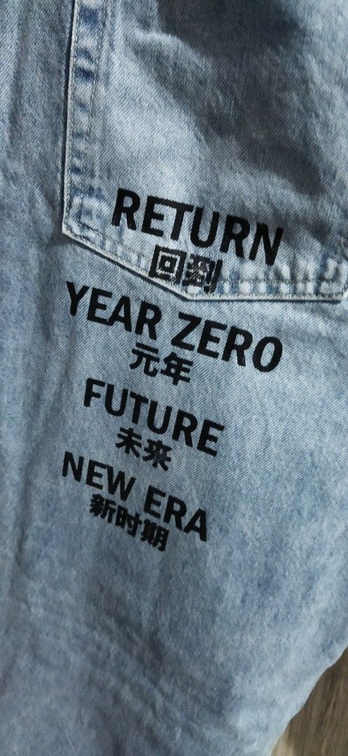 Distressed jeans by Bershka (Category: Jeans) located in Quezon City. Submitted by esquire_112. (Listing ID 1362601468, Image 3). Description: size 33 good as new excellent condition lalamove cash, cod.